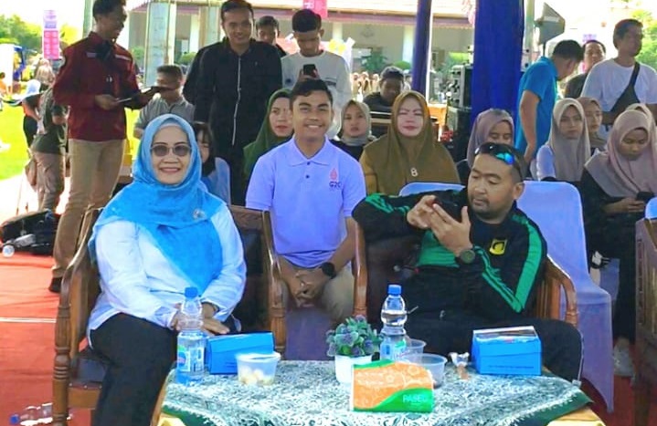 Wakil Gubernur Sumbar Audy Joinaldy ikut menghadiri Festival Anak dengan Tema Pertemuan di Taman Bermain di Istana Gubernur Sumbar, Sabtu (18/11/2023).